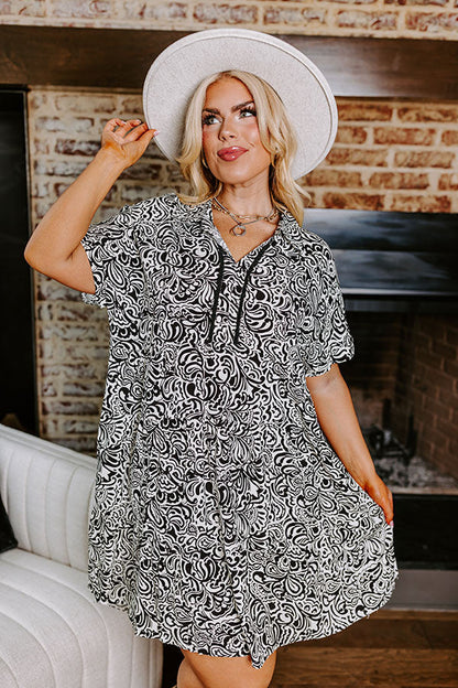 Daylight Mix Shift Dress Curves