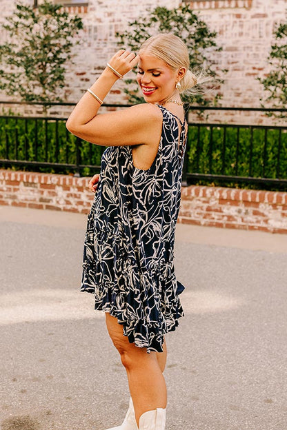 Free Yourself Shift Dress In Navy Curves