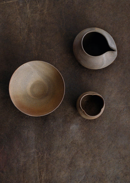 Yuichi Romita Katakuchi Pourer Small | Ash Brown