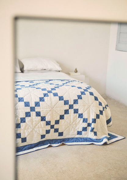 Lattice Patchwork Quilt | Ecru/Aegean Blue